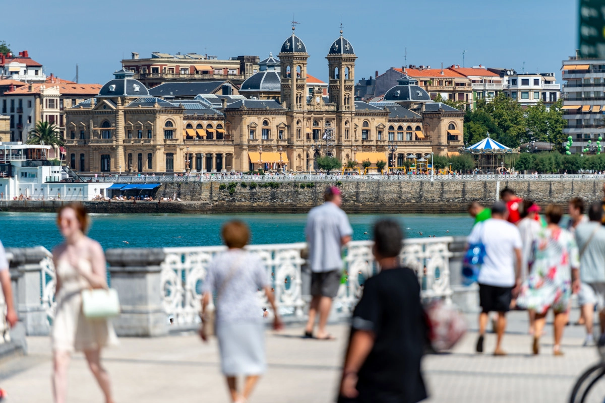 paseo por san sebastian donostia
